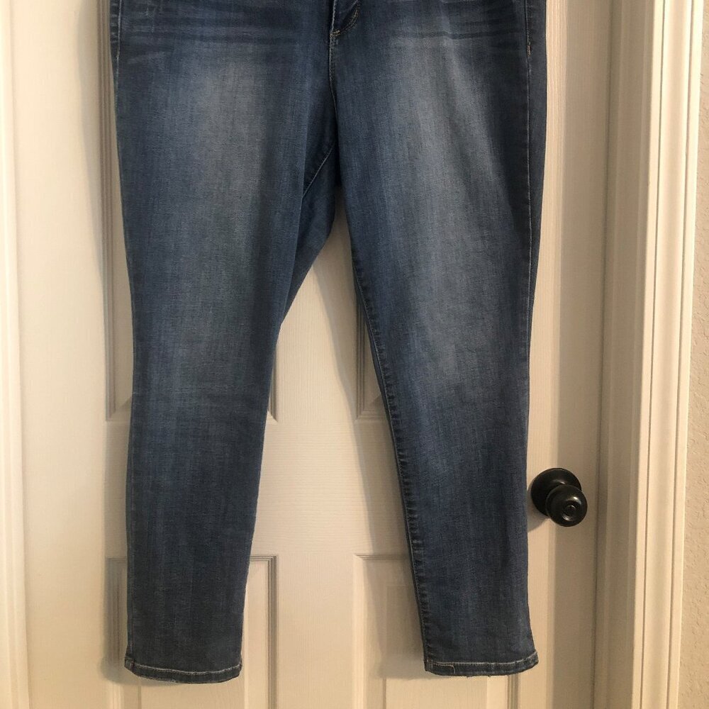 Code‎ Bleu denim high rise skinny jeans 28 in inseam size 18W - Picture 2 of 6